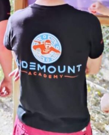 Picture for category Sidemount Academy clothing